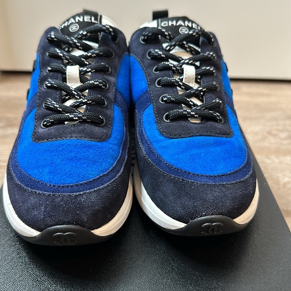 Chanel Sneakers Blue 38.5 - Picture 2 of 10
